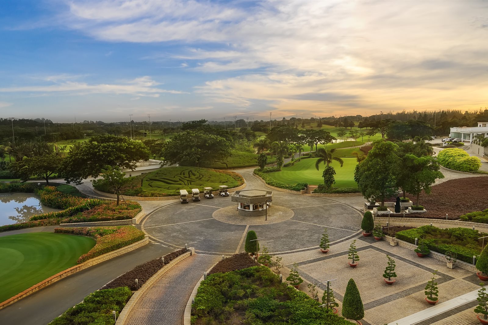 Happy Afternoon — Weekend Tee Off from Only VND 2,900,000 VND, Enjoy 15% OFF Dinner at Twin Doves Rooftop Restaurant